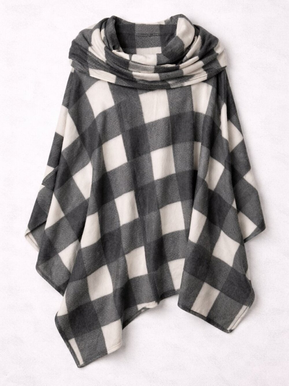 NWT Women's Buffalo Check Poncho Wrap Shawl Black/White Plaid Cozy Blanket Cape